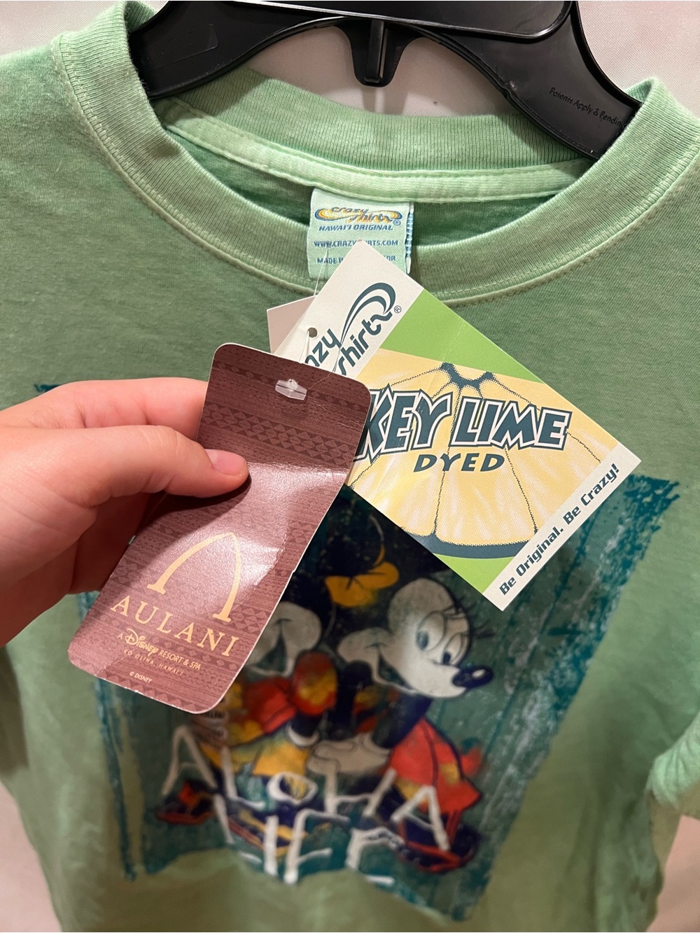 Disney Green Aloha Life Mickey & Minnie Graphic Tee - Picture 4 of 9